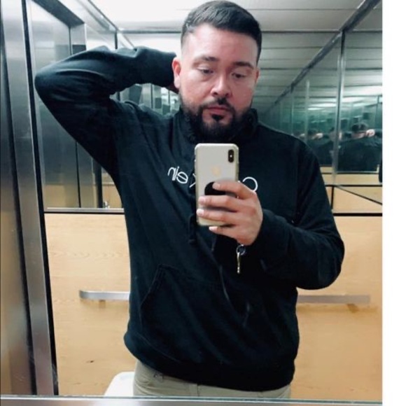 Meet your Posher, Ricardo - Picture 1 of 1